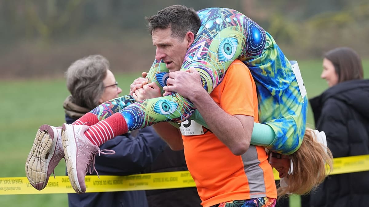 Finnish Duo Wins UK's Quirky Wife Carrying Championship - Image 2