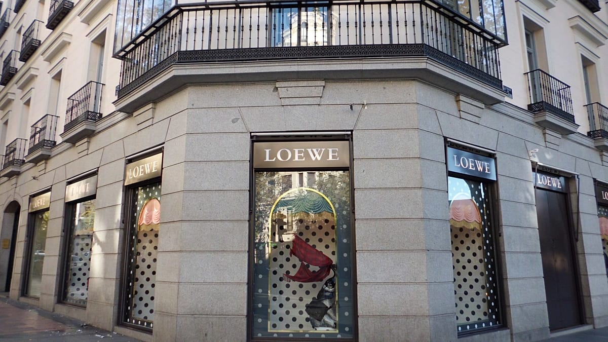 30 Artisans Compete for €50K Loewe Craft Prize in Singapore