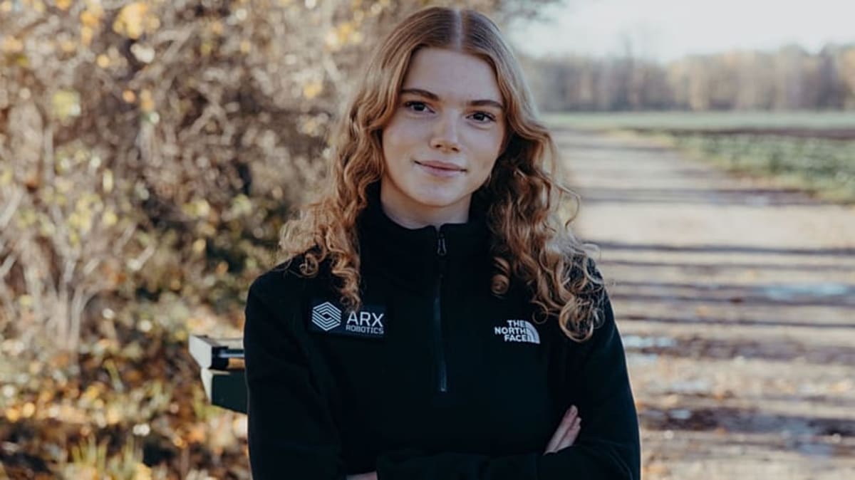 24-Year-Old Bridges Military Service and Tech Innovation - Image 3