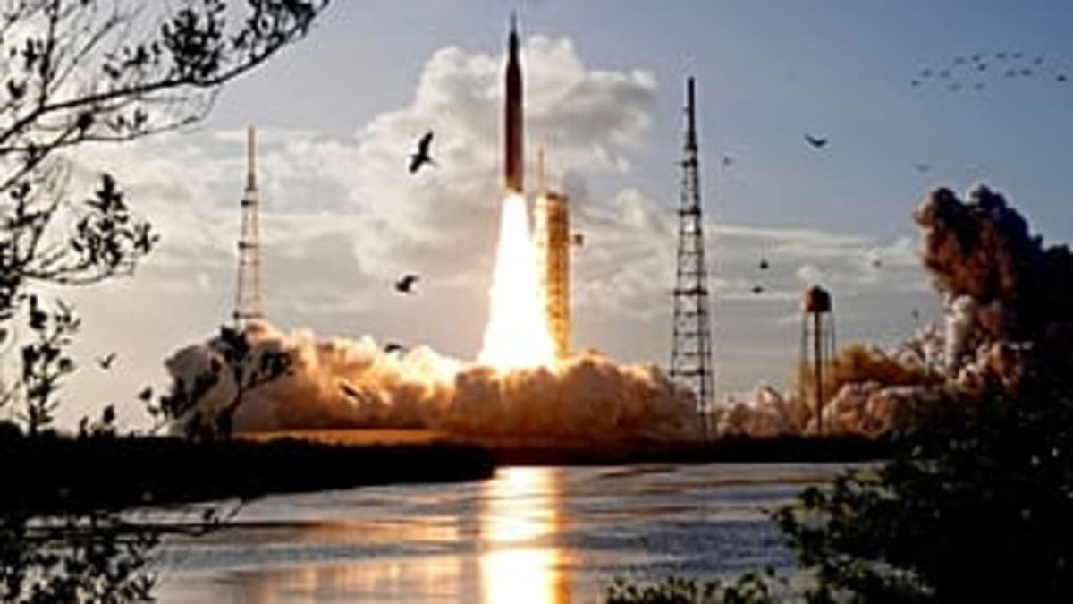 NASA Crew Returns Safely From Moon After 50 Years - Image 3