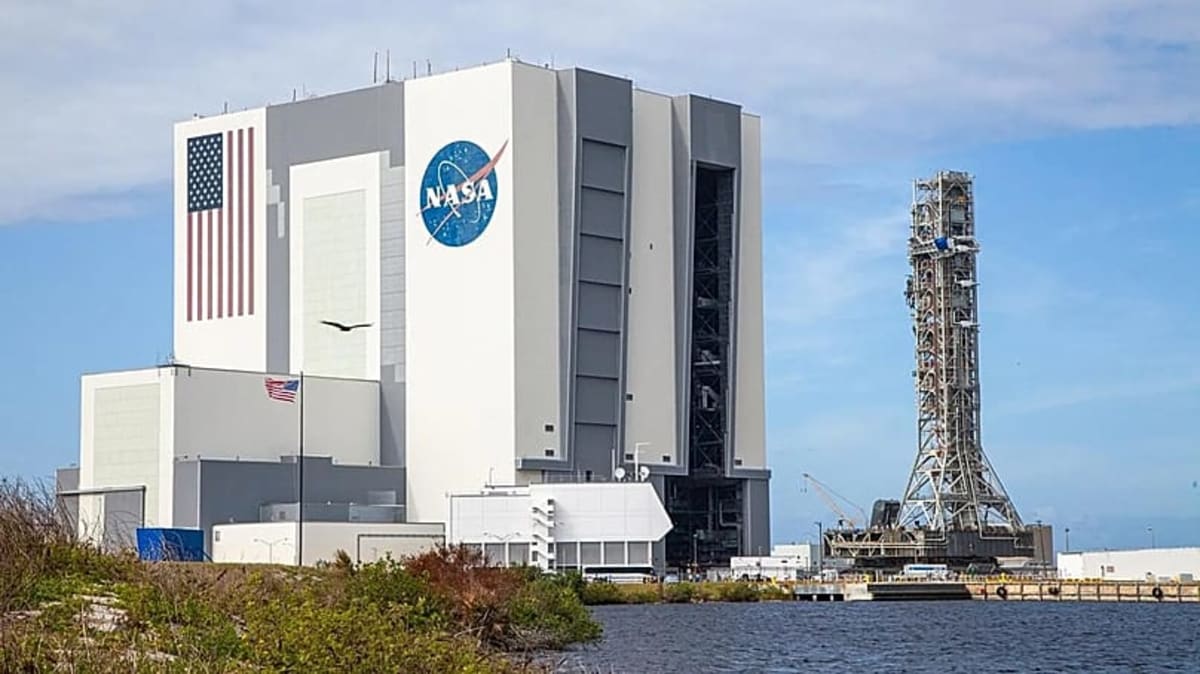 6 Space Centers You Can Visit After Artemis II Splash Down - Image 3