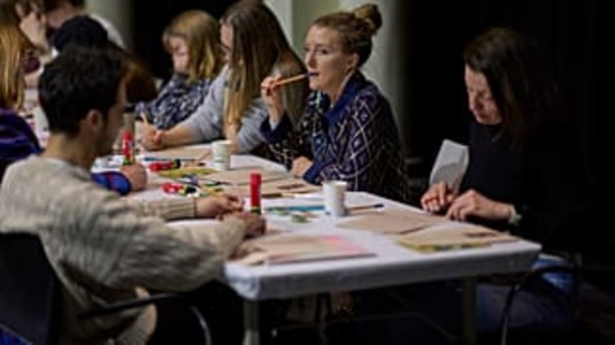 Dutch "Offline Club" Ditches Phones for Real Connection - Image 3