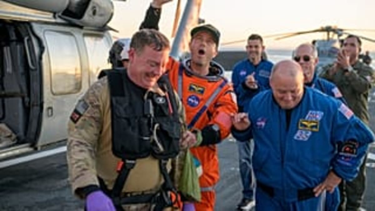 Artemis II Crew Returns After Record Moon Mission - Image 3