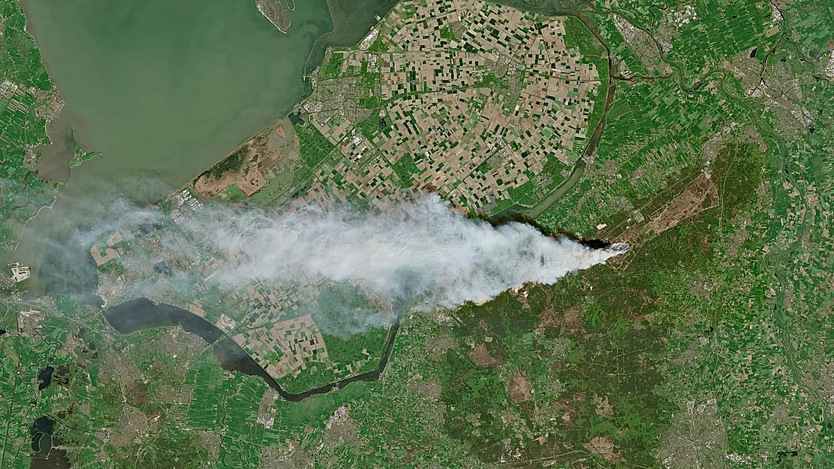 France and Germany Send Firefighters to Battle Dutch Fires