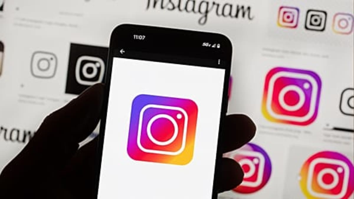 Europe's Youth Activists Fight Social Media Bans With Solutions - Image 2