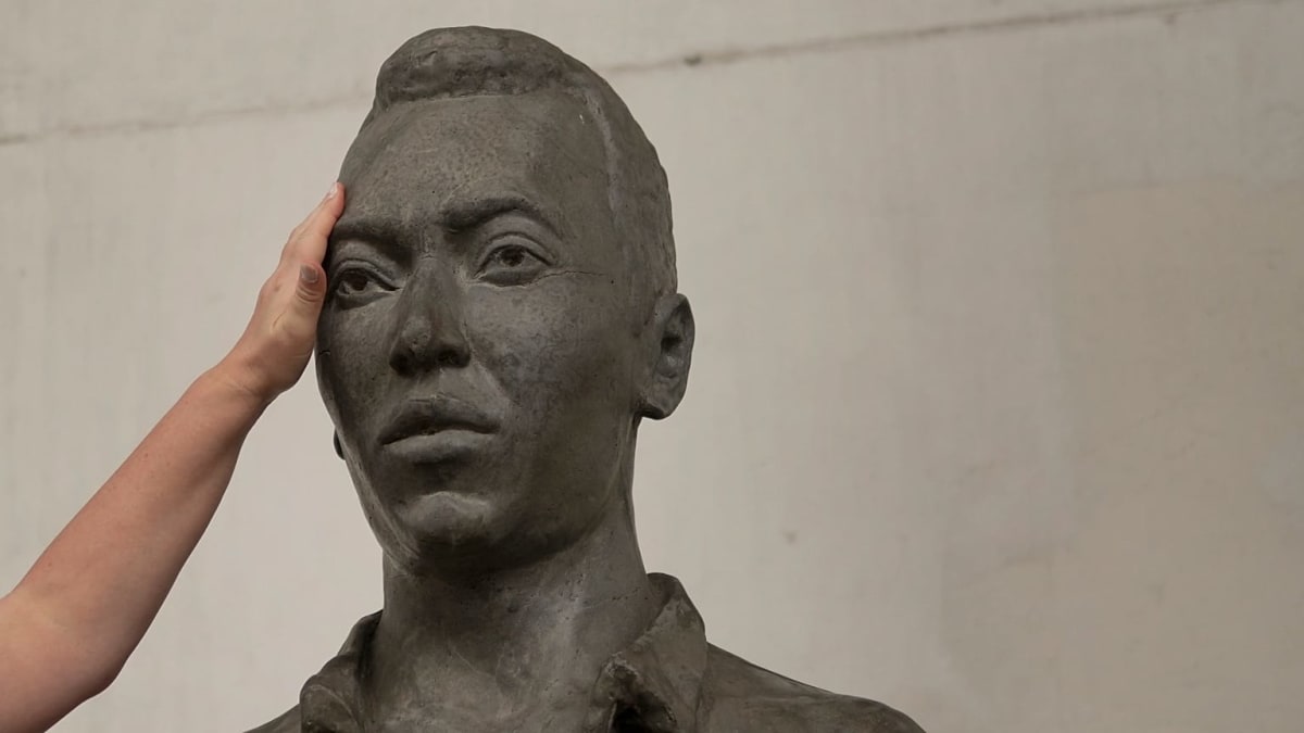 Giant Pelé Statue Rises in Mexico for 2026 World Cup - Image 2