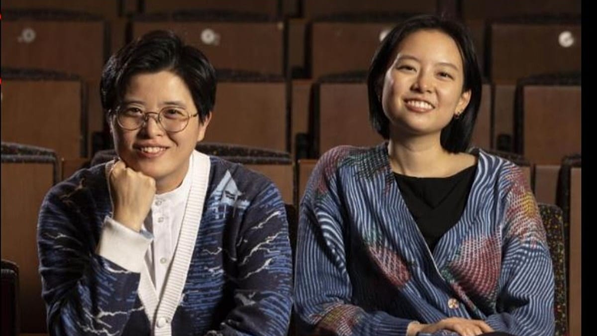 Taiwanese author Yáng Shuāng-zǐ and translator Lin King celebrating International Booker Prize win