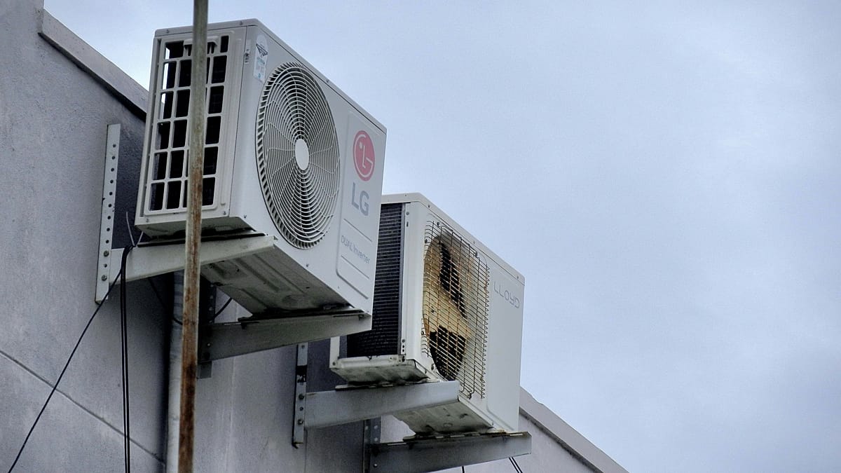 Heat Pumps Cool Homes and Cut Carbon This Summer