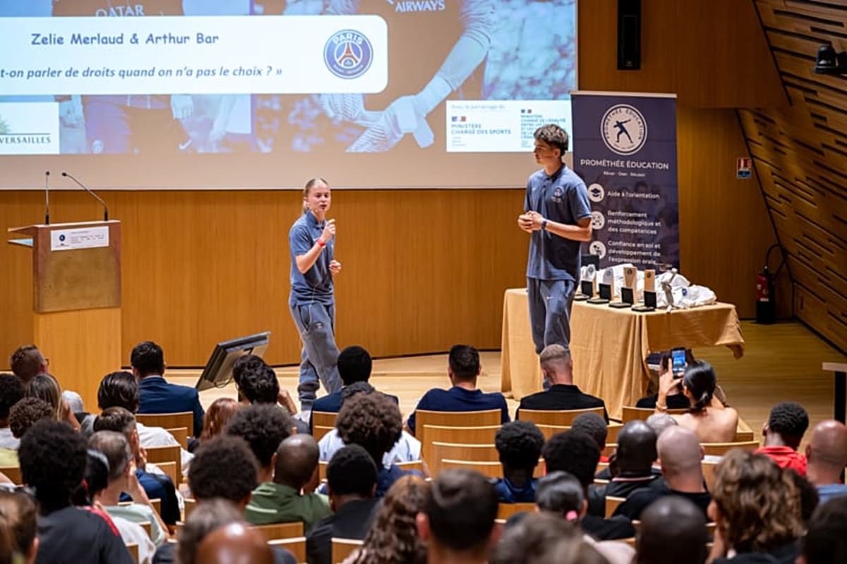 French Teen Footballers Win Speaking Contest at Versailles - Image 2