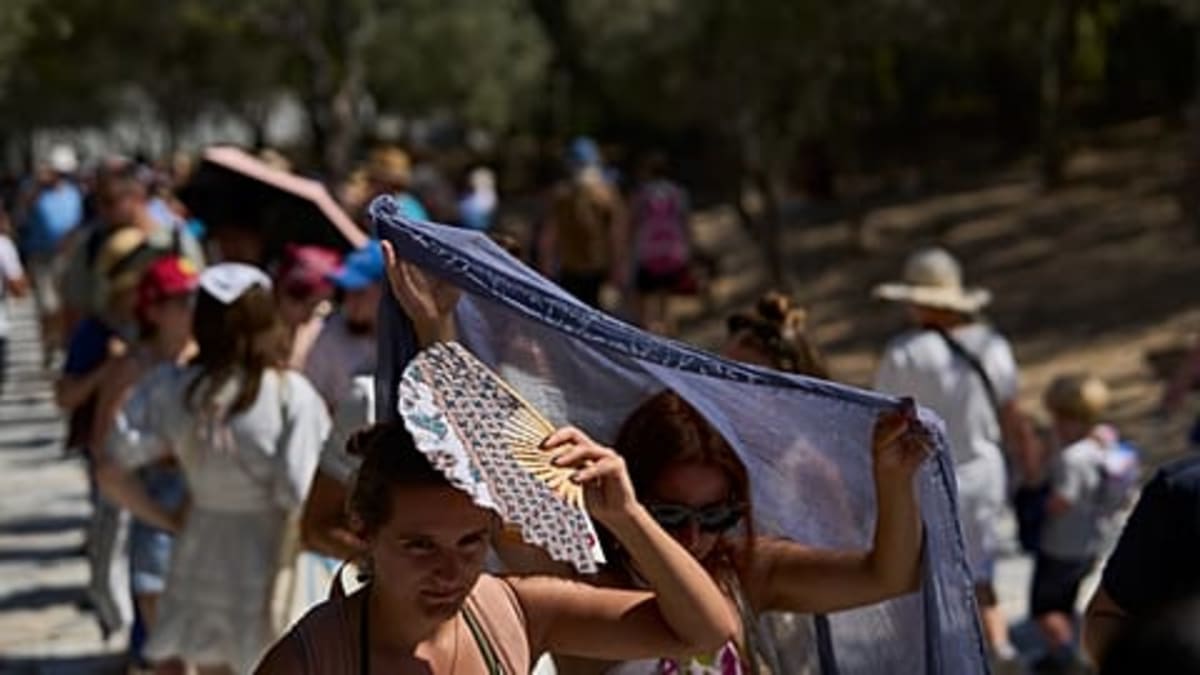 Sicily Shares Simple Tricks to Beat Heat Without Air Con - Image 3
