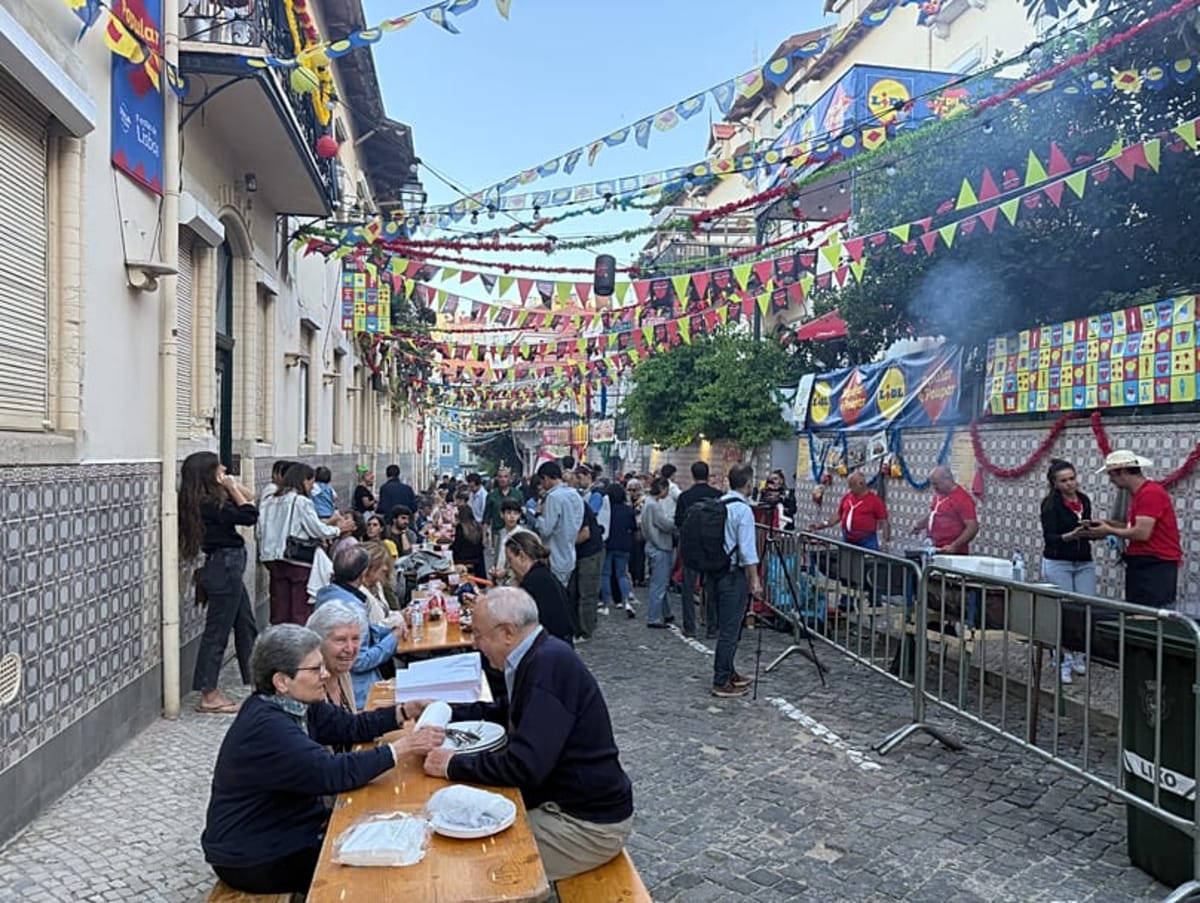 Lisbon's Saints Festival Unites Generations in June - Image 3