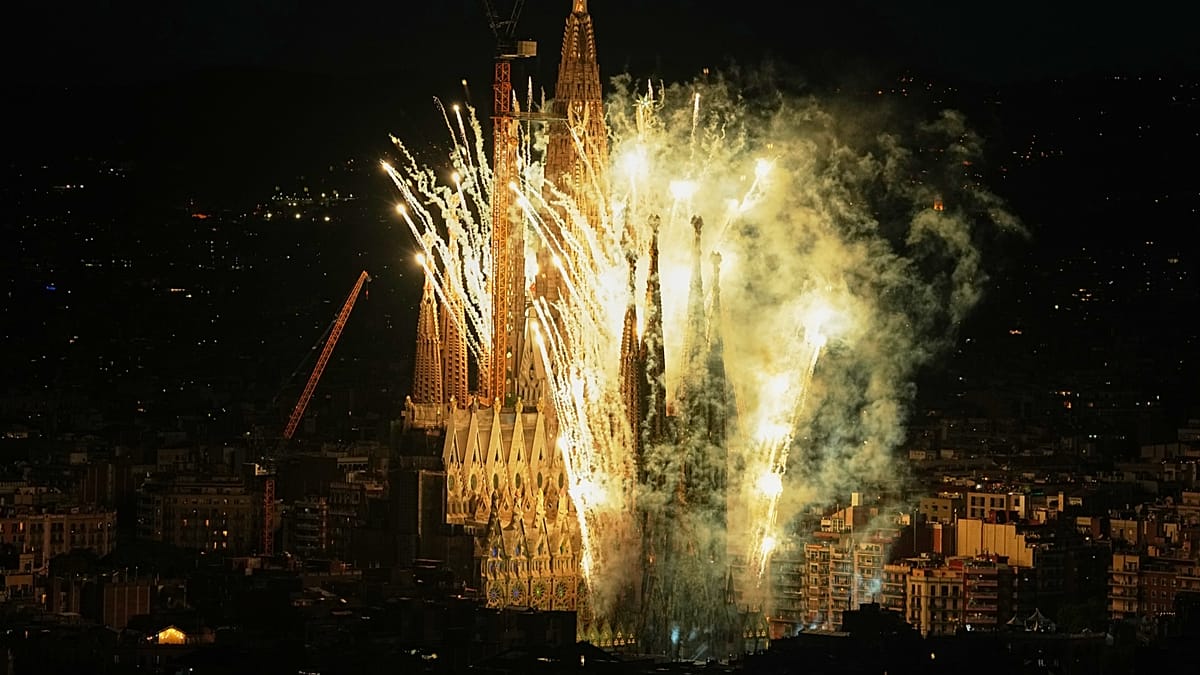 Barcelona's Sagrada Família Now World's Tallest Church