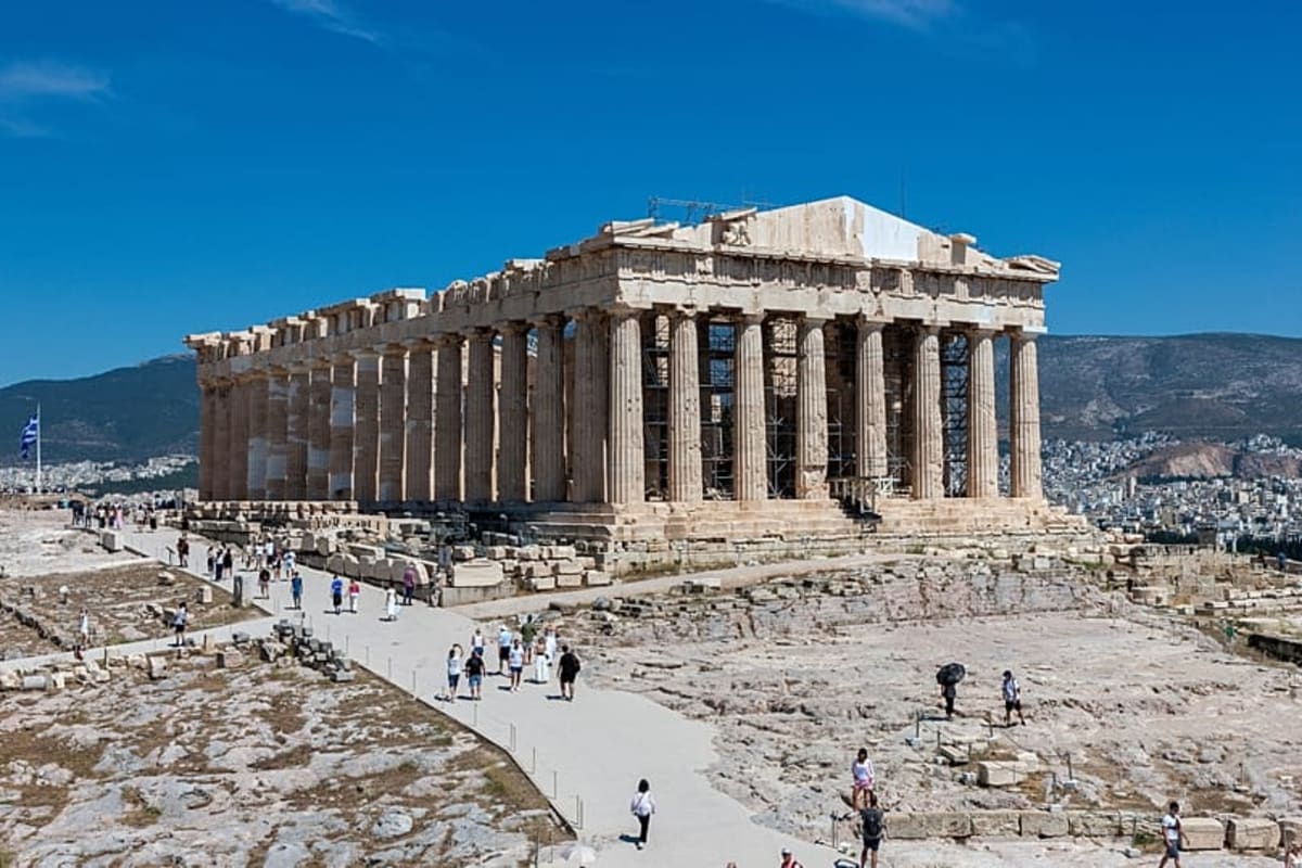 Parthenon's West Facade Revealed After 220 Years - Image 2