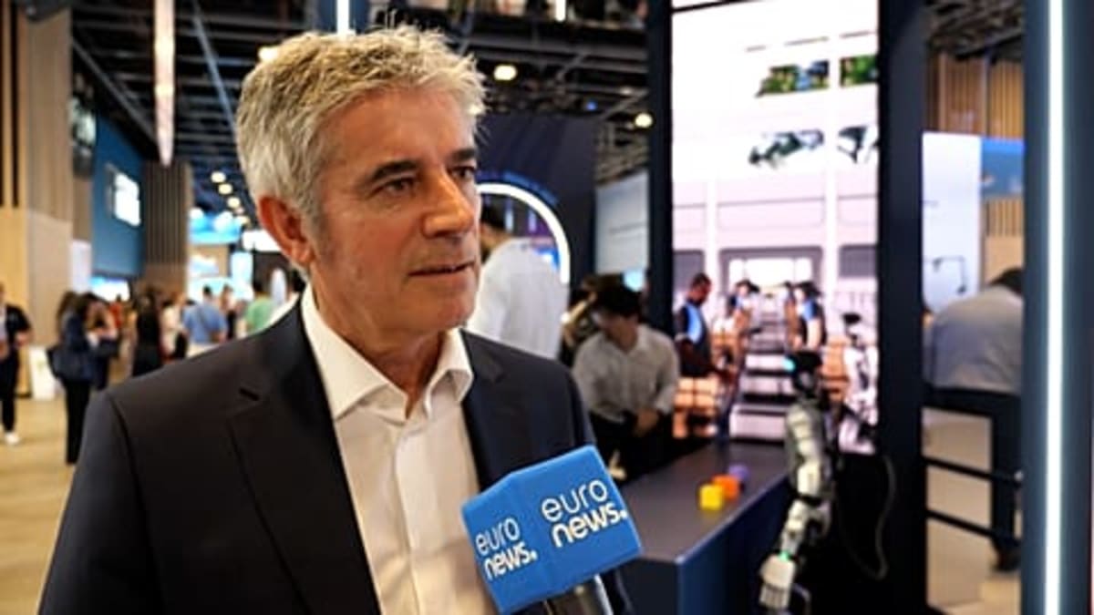 AI Erases Language Barriers in Business Meetings - Image 2