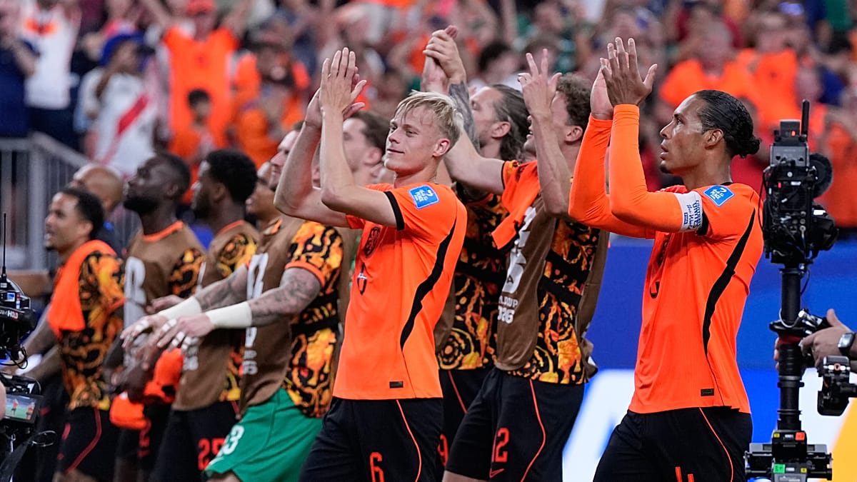 Netherlands Crushes Sweden 5-1 to Lead World Cup Group F