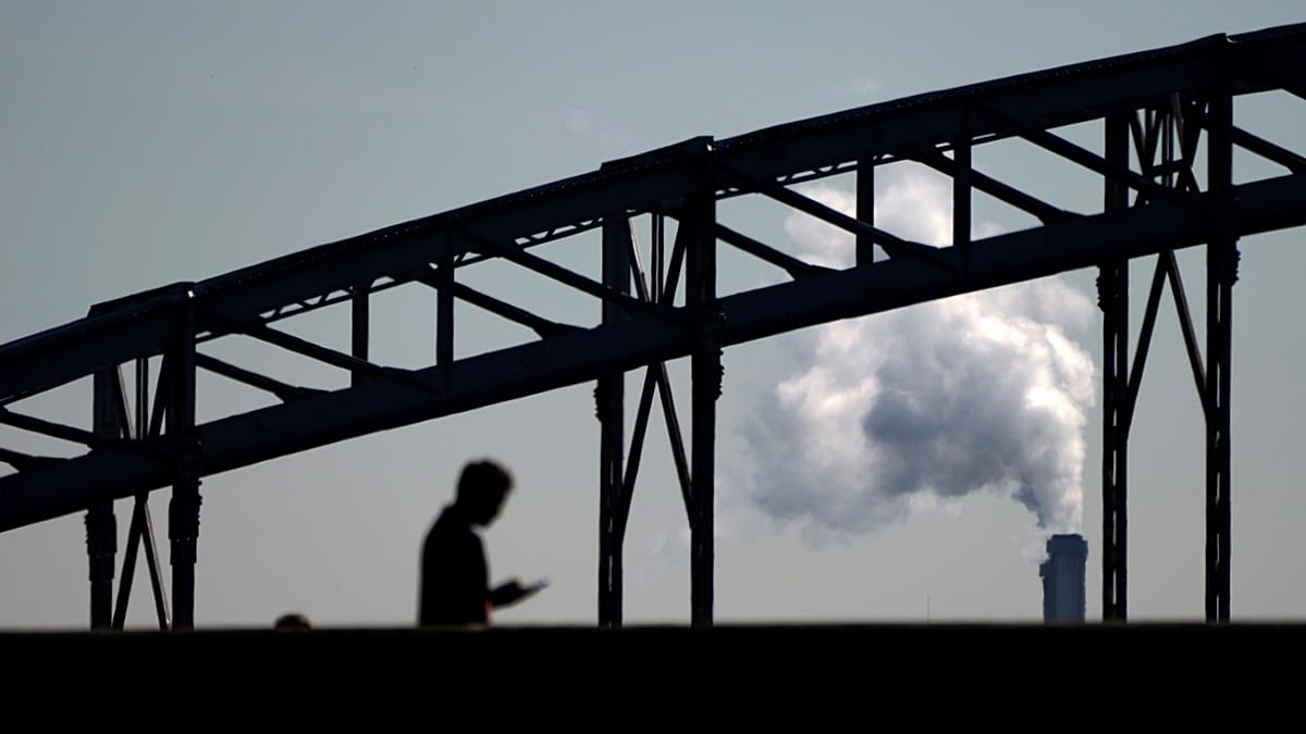 Europe's Air Gets Cleaner as Major Pollutants Drop 40%
