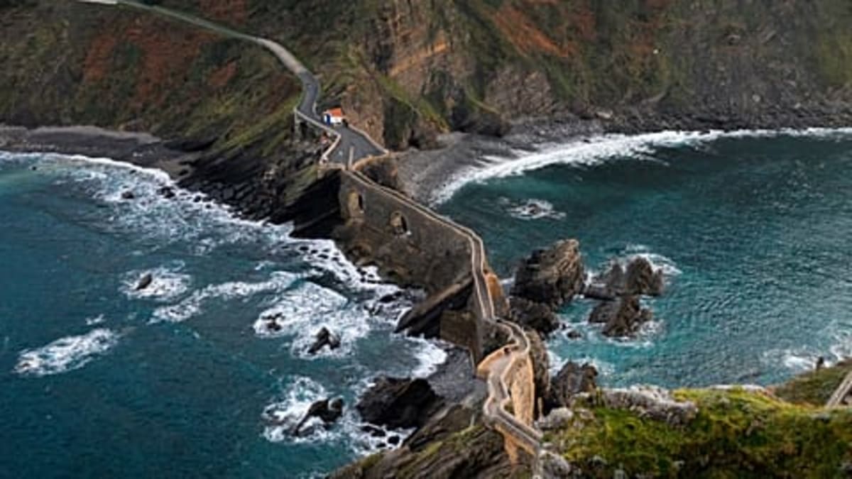 Greece Extends Famous Shipwreck Beach to Save Iconic Wreck - Image 4