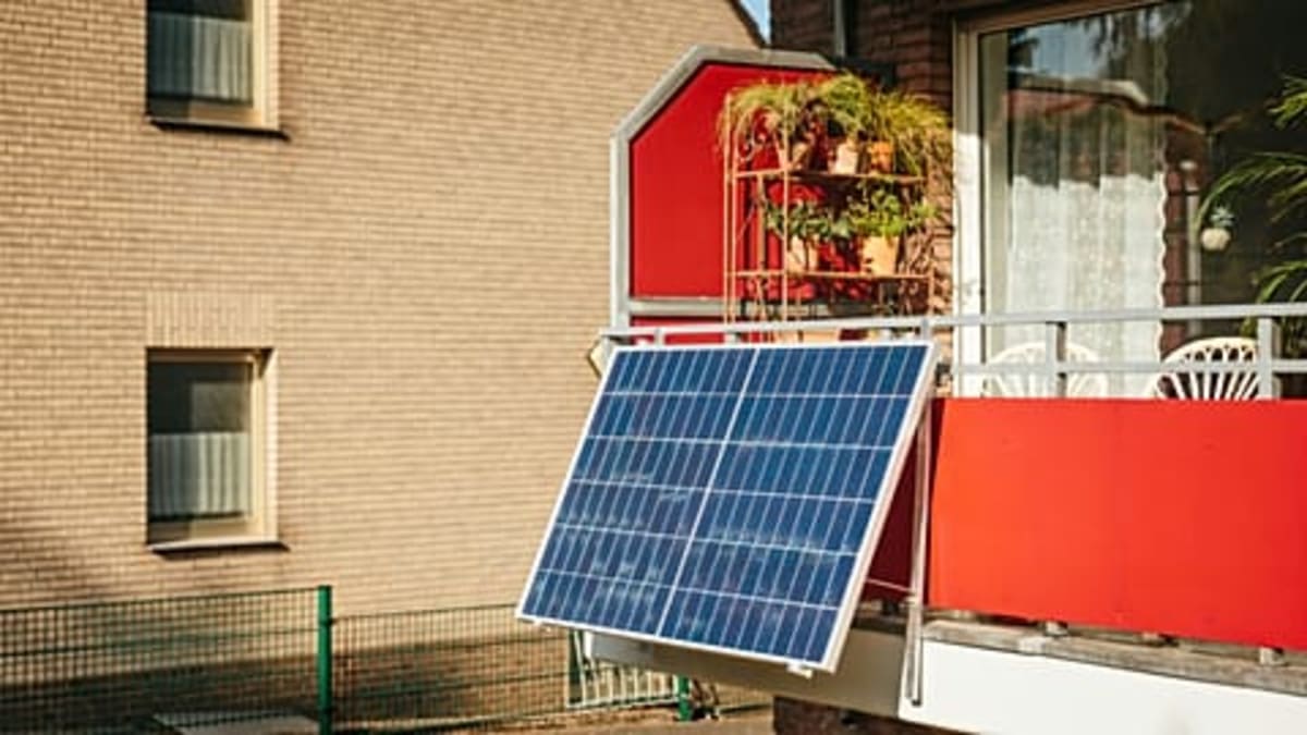 Solar Panels Cool Homes 2.7°C and Boost Property Values - Image 2