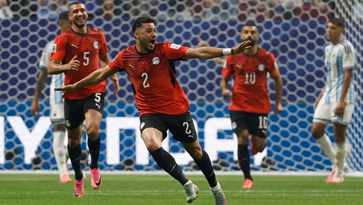 Argentina Scores 3 Goals in 11 Minutes to Stun Egypt - Image 2