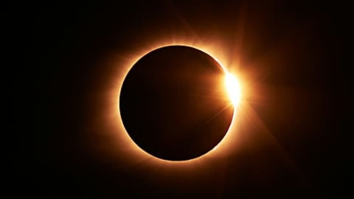 Spain Airlines to Livestream Solar Eclipse from 30,000 Feet - Image 3