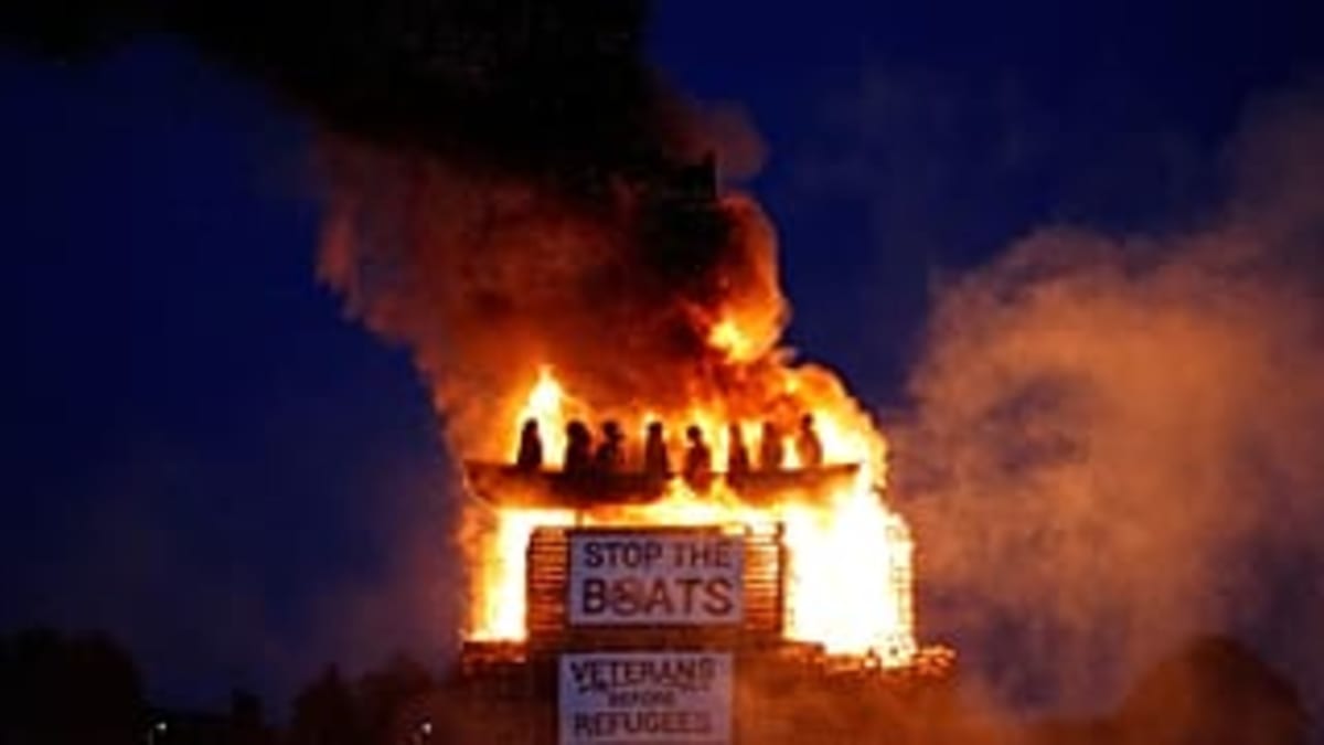 Hundreds of Santas Gather in Denmark for Summer Congress - Image 4