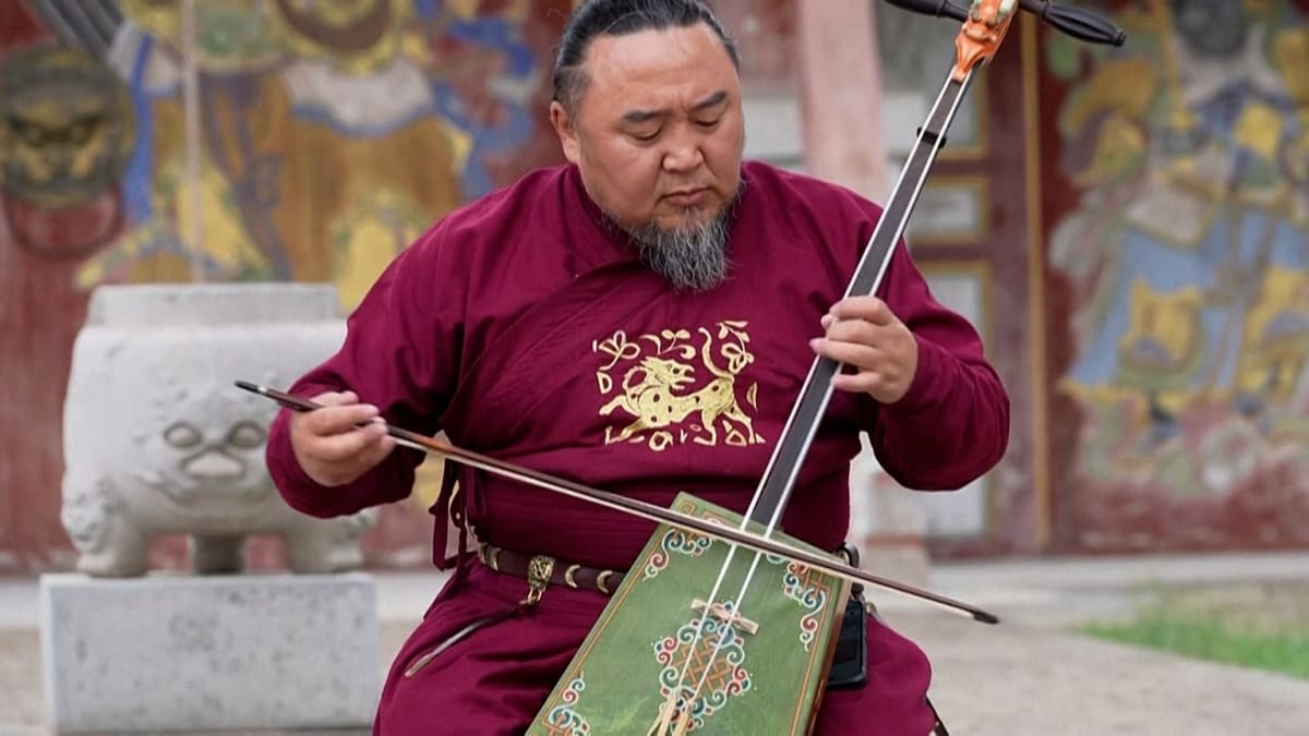 Mongolian Throat Singing Finds Millions of New Fans - Image 2