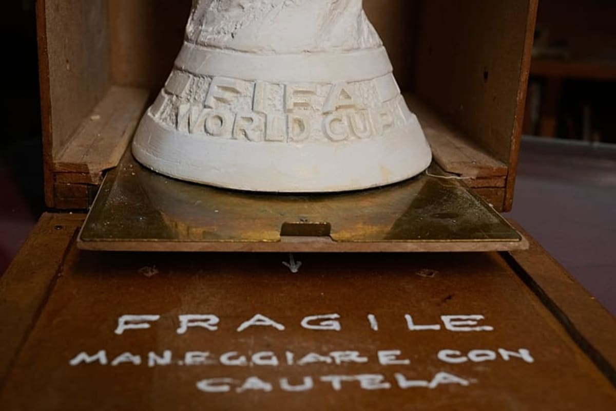 Milan Sculptor Created Soccer's Most Famous Trophy - Image 4