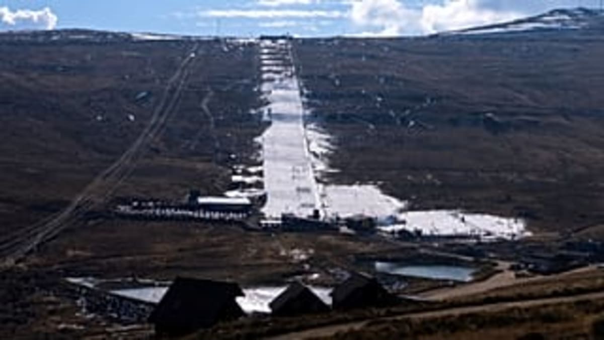 Africa's Snow: Lesotho Ski Resort Defies Expectations - Image 3