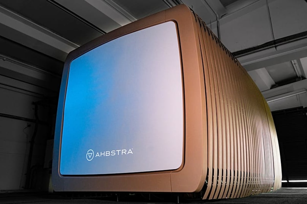 Nobel-Winning Tech Harvests Water From Dry Air in Europe - Image 2