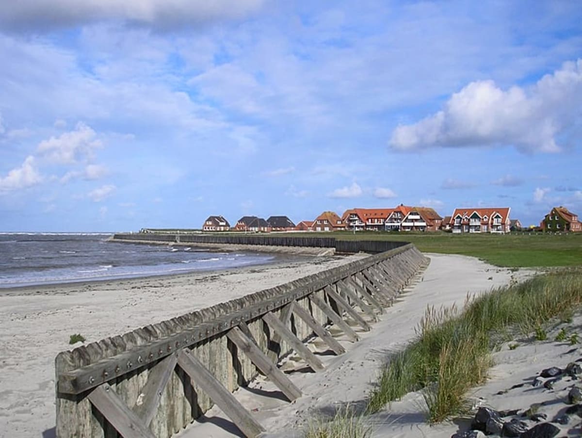 Germany's Hidden Islands Offer Car-Free Escapes - Image 5