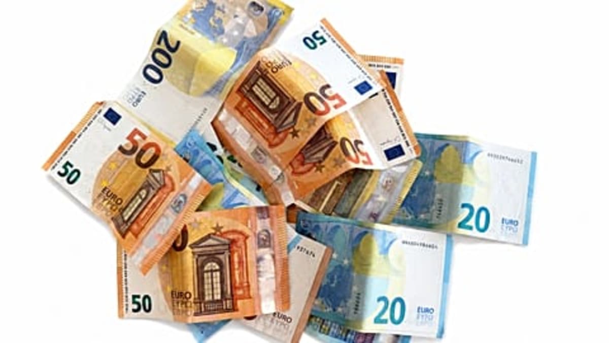 TotalEnergies Buys Shell's Wind and Solar Power in Europe - Image 3