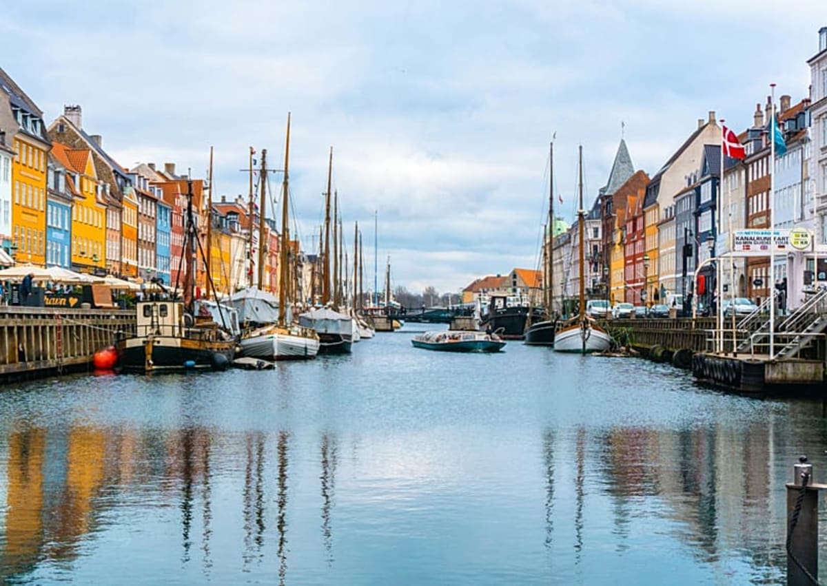 4 Canal Cities Beat Crowds Without Losing the Magic - Image 5