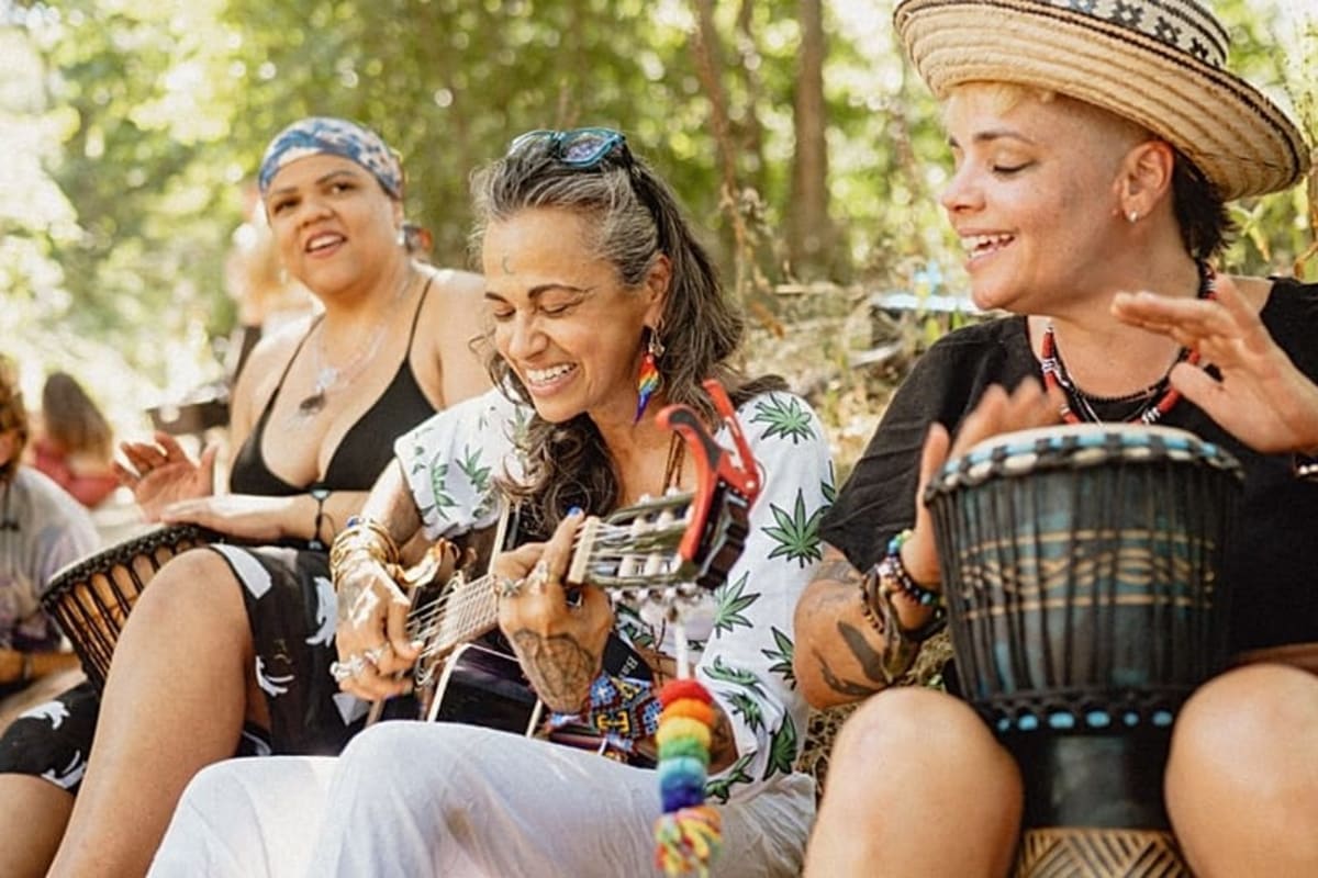 UK's Medicine Festival Draws 10,000 for Music and Nature - Image 3