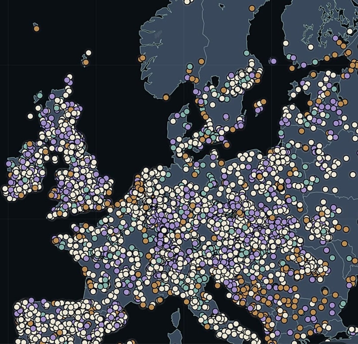Free Map Reveals 7,700 Castles Across 141 Countries - Image 2