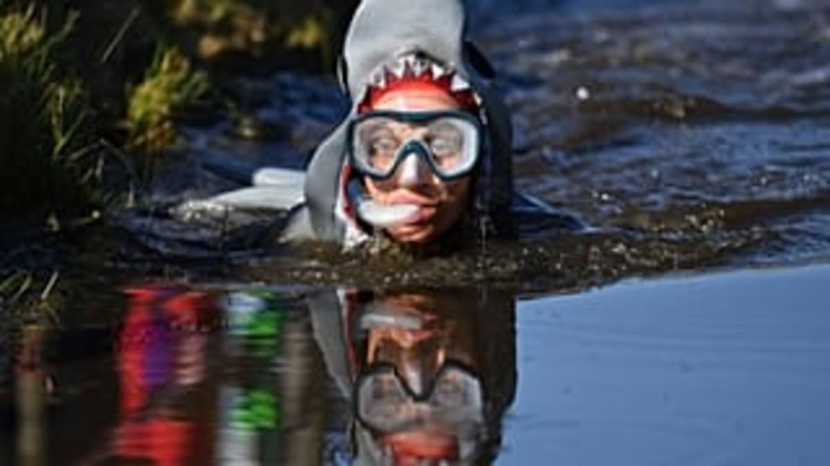 Wales Bog Snorkeling Championship Hits 40-Year Milestone - Image 3