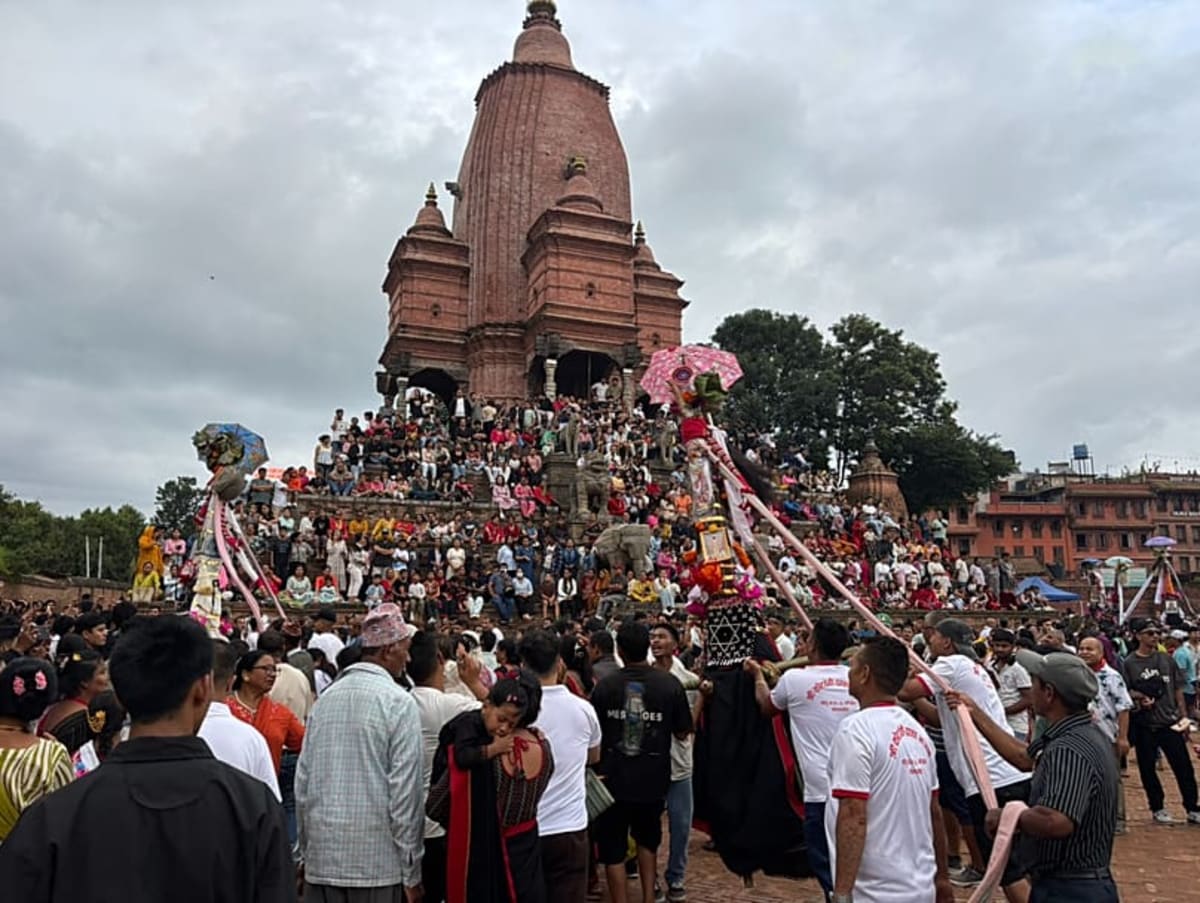 Nepal's Sa: Paru Festival Honors Dead With Dancing, Not Tears - Image 3