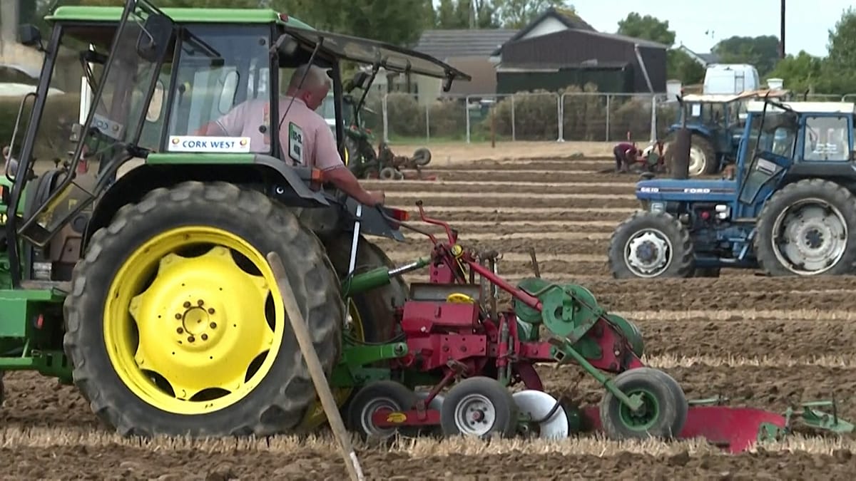 Ireland's Farm Show Unites Ancient Tools & Robot Tractors