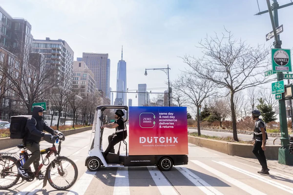 NYC Cuts Delivery Times by 66% Using Ferries and Bikes - Image 2