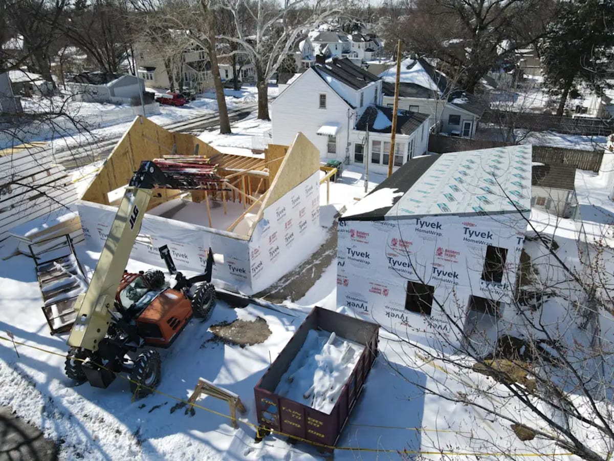 Omaha's $190K Tiny Homes Redefine Affordable Housing - Image 2