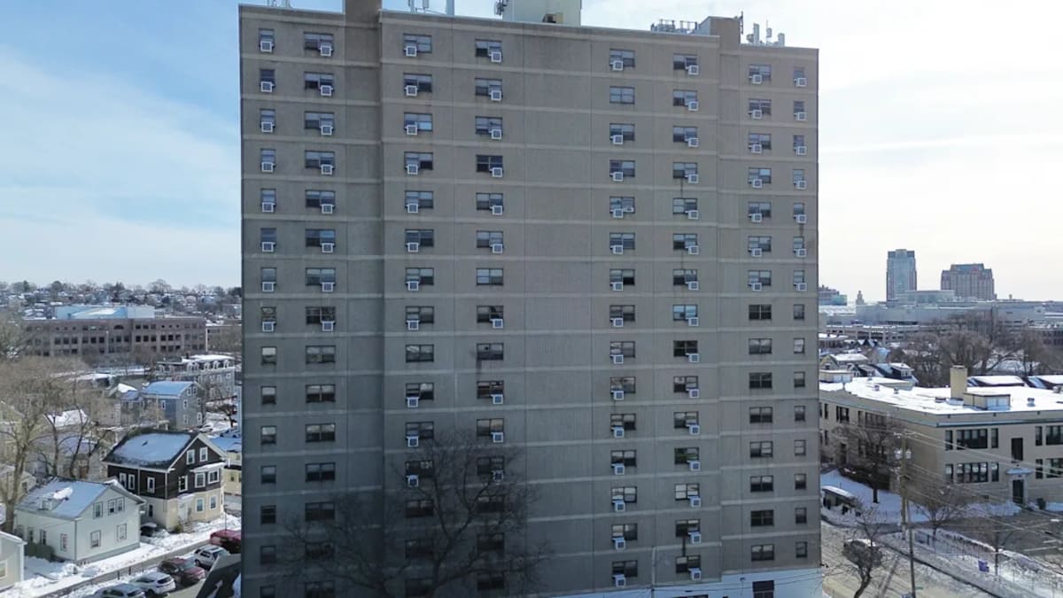 Rhode Island Seniors Get 277 Heat Pumps in 12 Days - Image 3