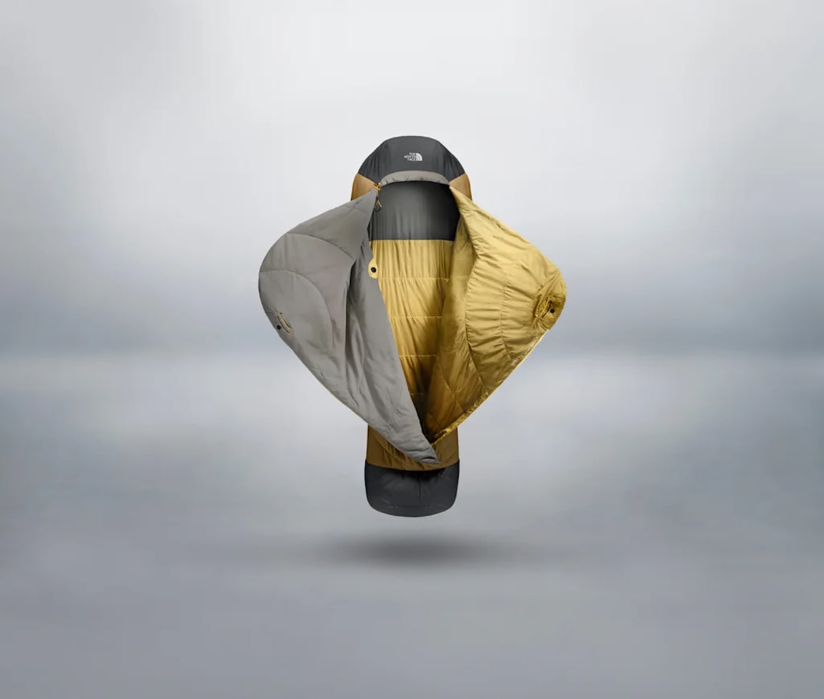 North Face Replaces Zippers With Magnets for All Campers - Image 5