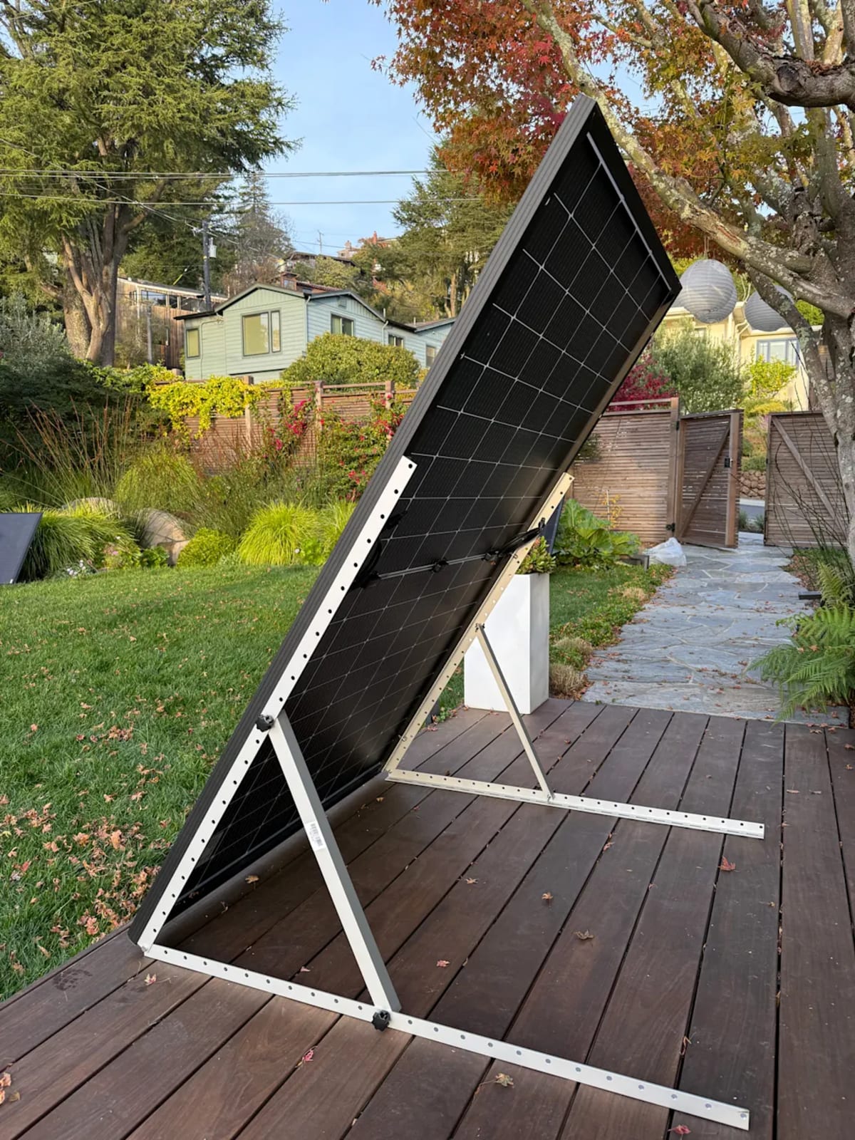 Plug-In Solar Panels Could Cut Your Electric Bill in Half - Image 4