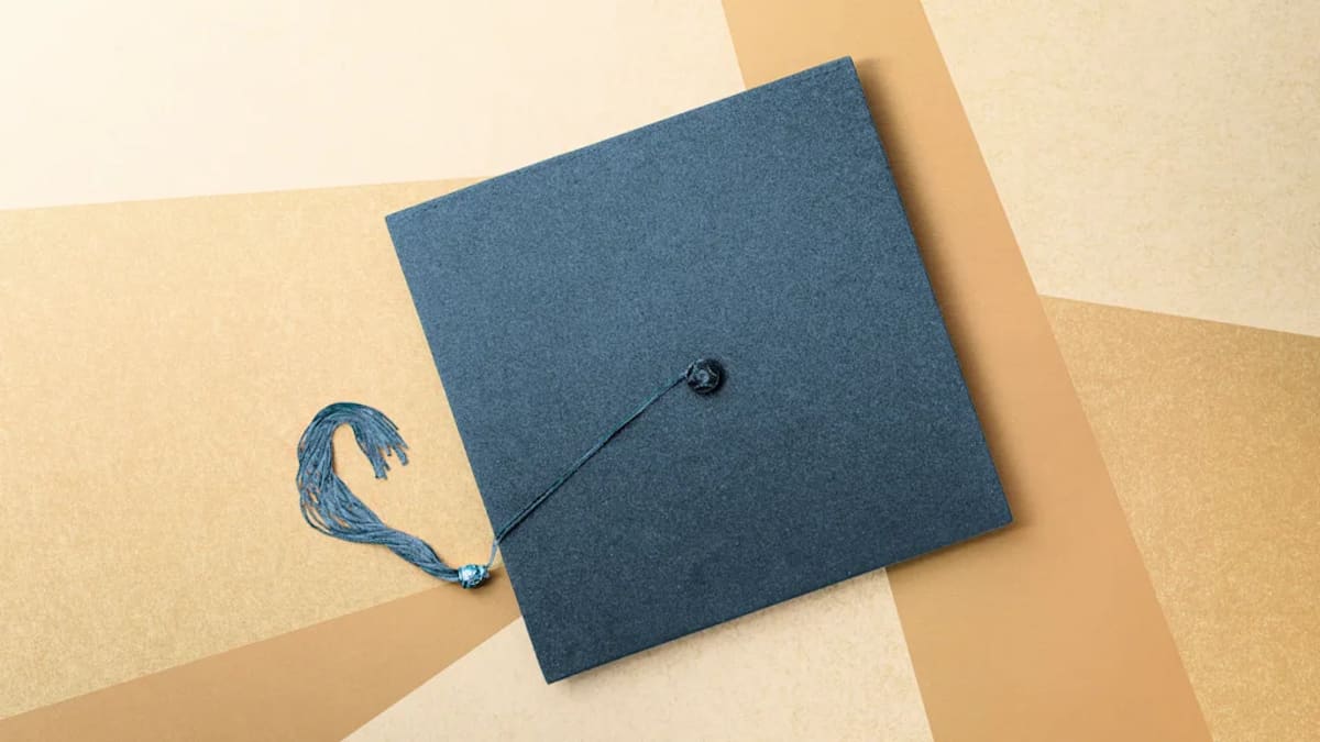 Students Earn Bachelor's and Master's for $4K in Weeks