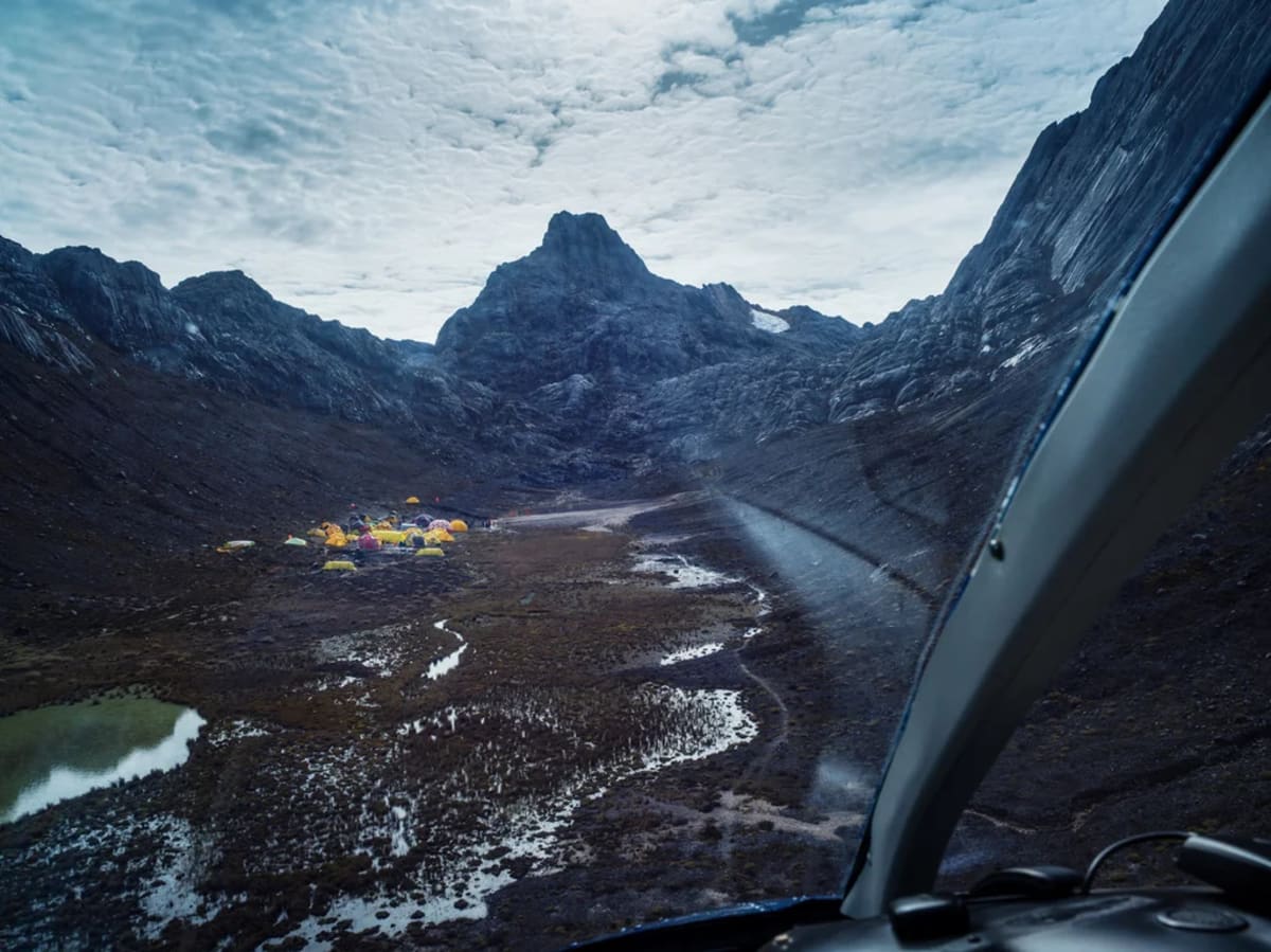Explorer Captures 3D Model of Indonesia's Vanishing Ice - Image 5