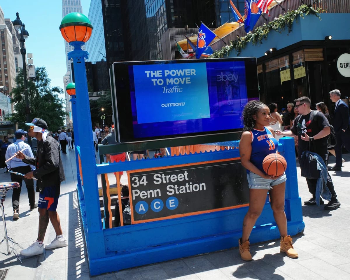 NYC Went Full Knicks Orange for Historic Championship Win - Image 3