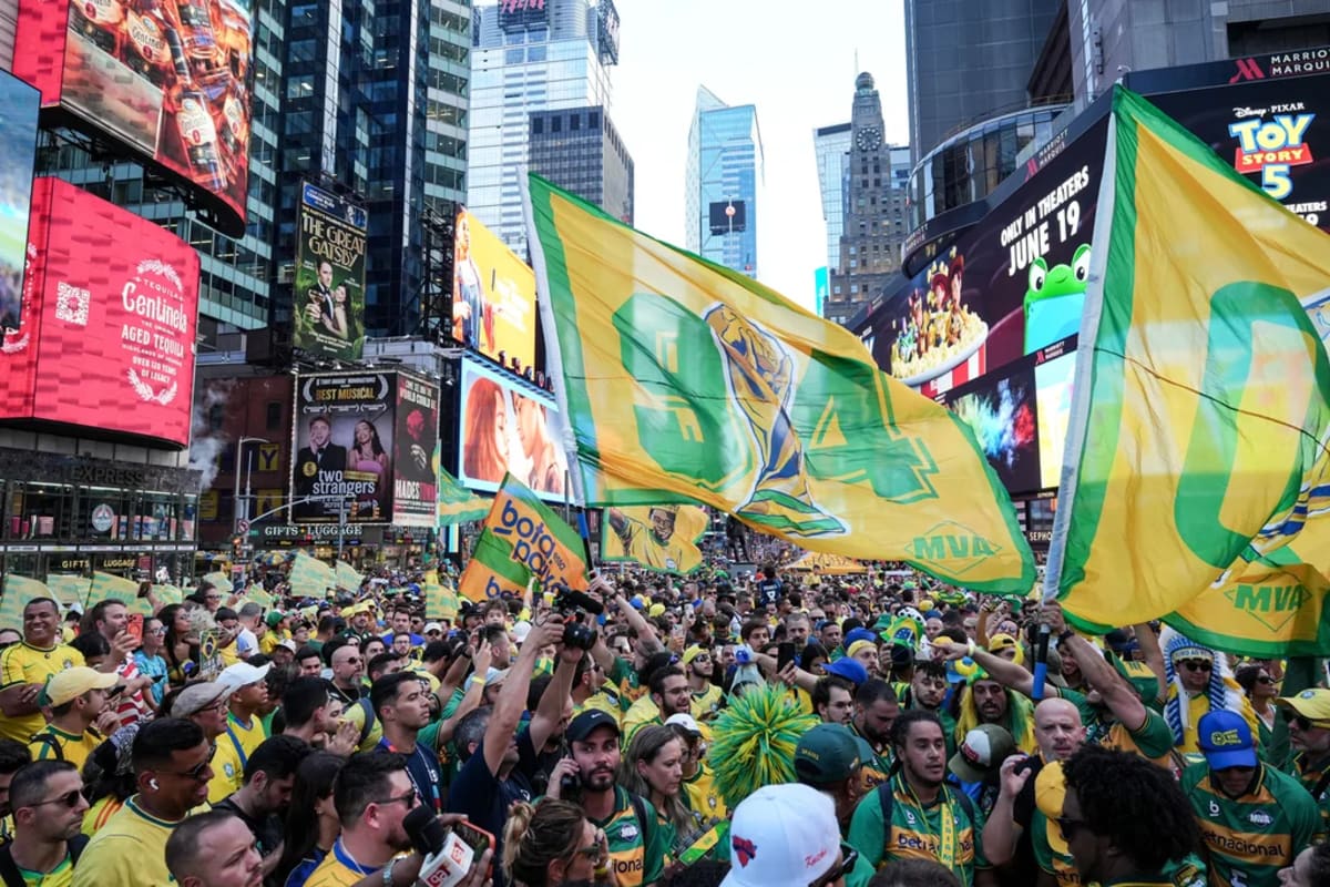 Times Square Becomes World Cup's Unexpected Heart - Image 3