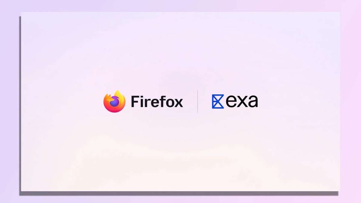 Firefox browser window showing Smart Window AI chat panel alongside regular web content