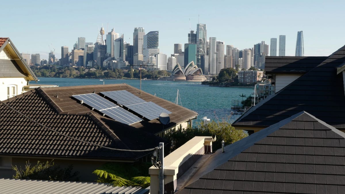 Australia Slashes Power Bills With Free Daytime Electricity