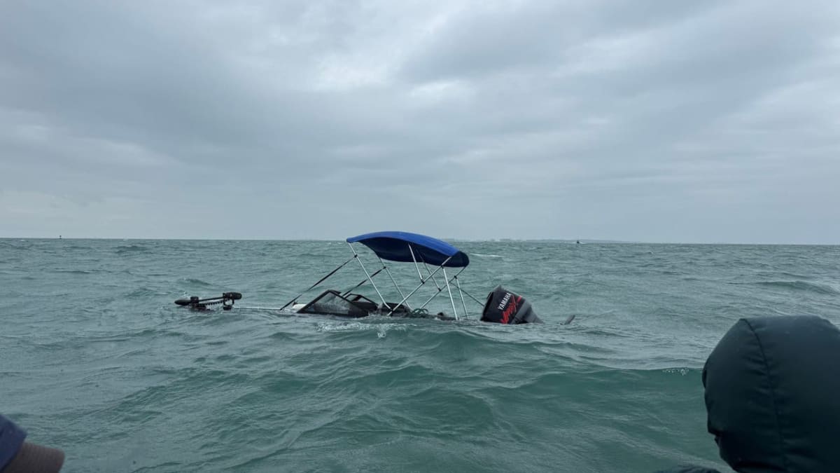 Charter Captain Saves 3 from Sinking Boat on Lake St. Clair - Image 2