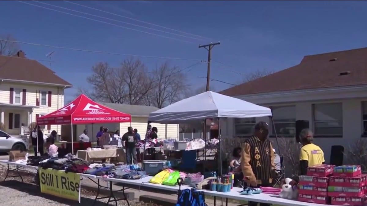 Volunteers Rally for Tornado Victims One Week After Storm - Image 2